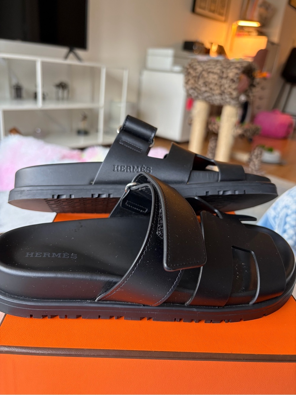 Hermès Black Leather Chypre Sandals - Picture 7 of 10